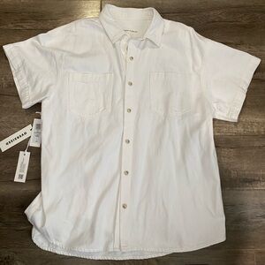 Aritzia Denim Forum The '90s Short Sleeve Denim Shirt (size 3)